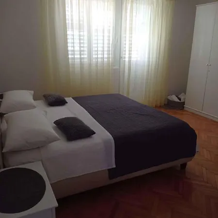 In - Sibenik Riviera 36059 Primošten