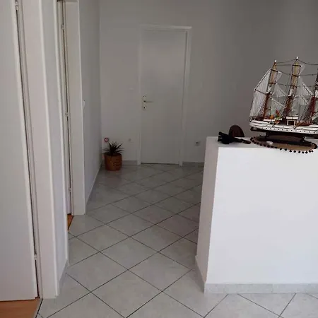 In - Sibenik Riviera 36059 Primošten