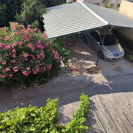 In - Sibenik Riviera 36059 Примоштен