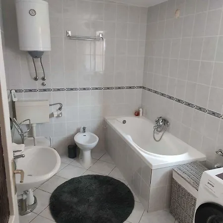 In - Sibenik Riviera 36059 *