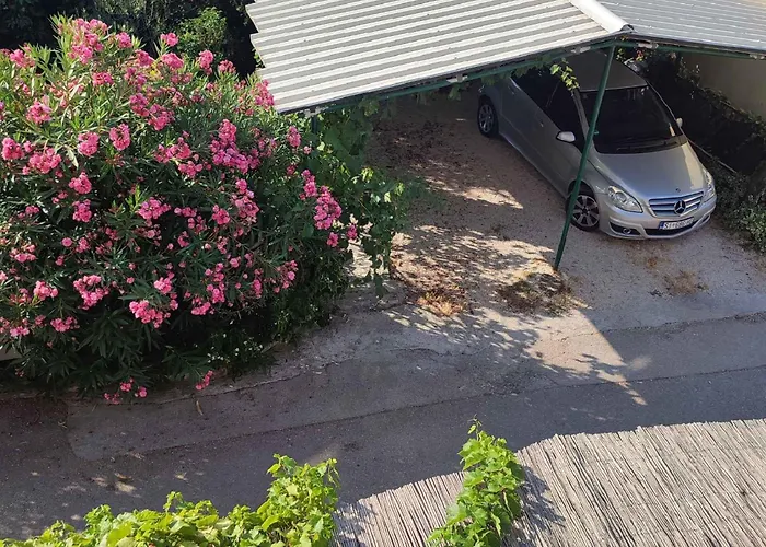 In - Sibenik Riviera 36059 פרימוסטן